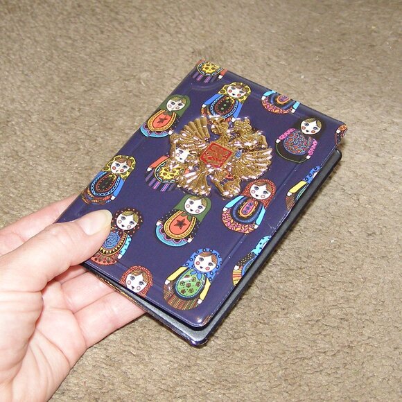 New Russian Matryoshka Passport Cover (Nesting doll) - Picture 5 of 11